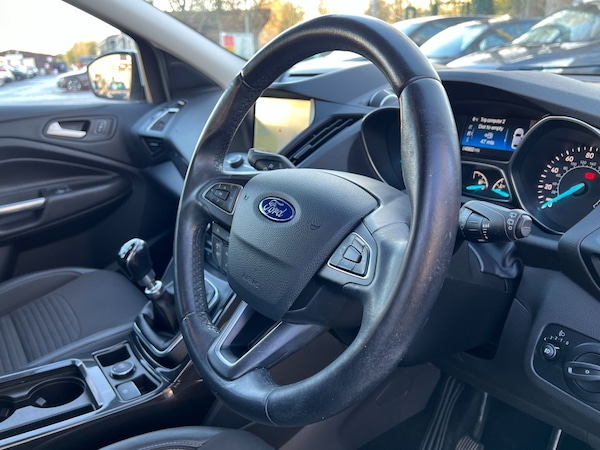 Used Ford Kuga 2017 for sale - 72975530: Photo 27