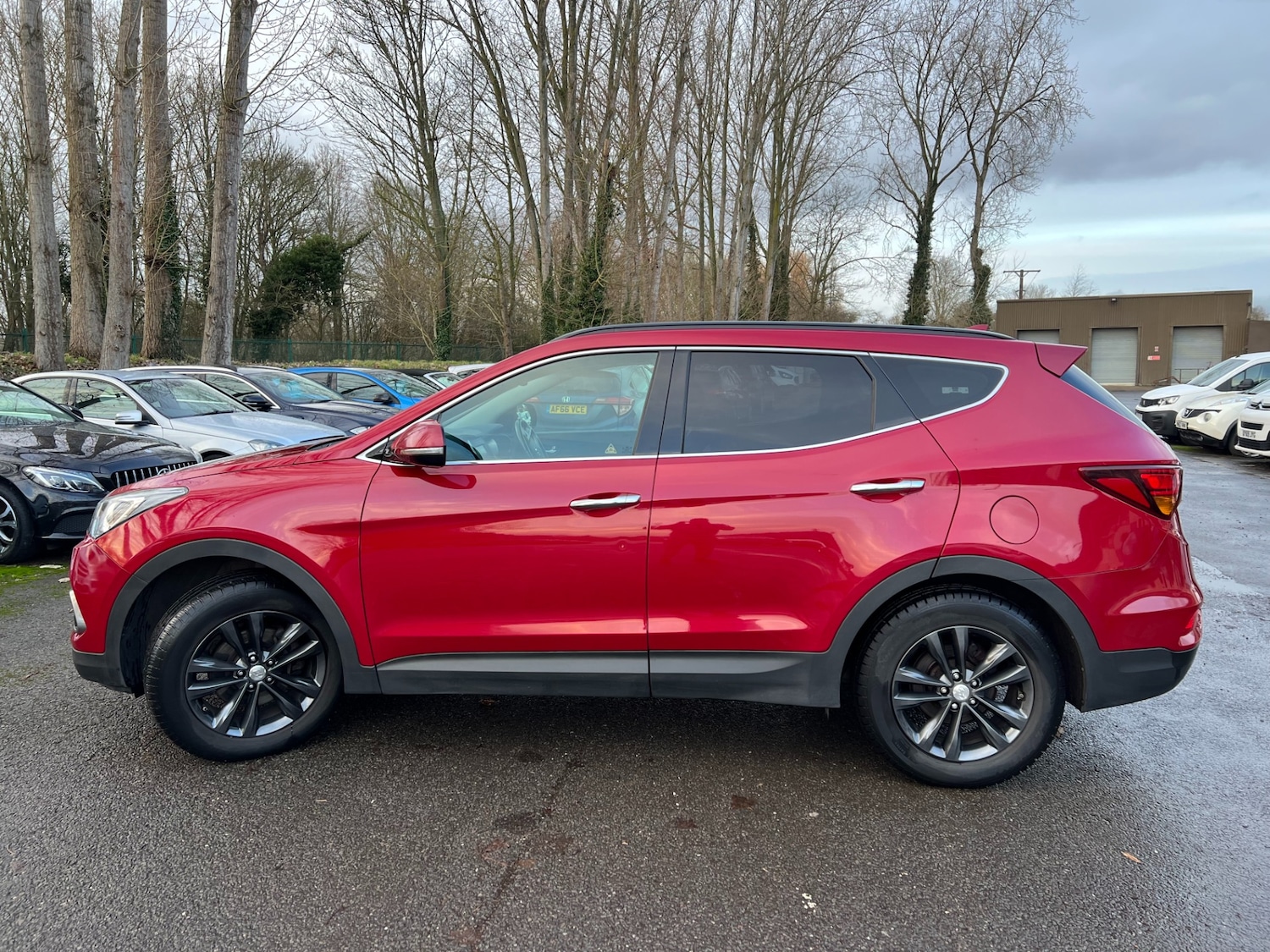 Used Hyundai Santa Fe 2018 for sale - 77300550: Photo 12