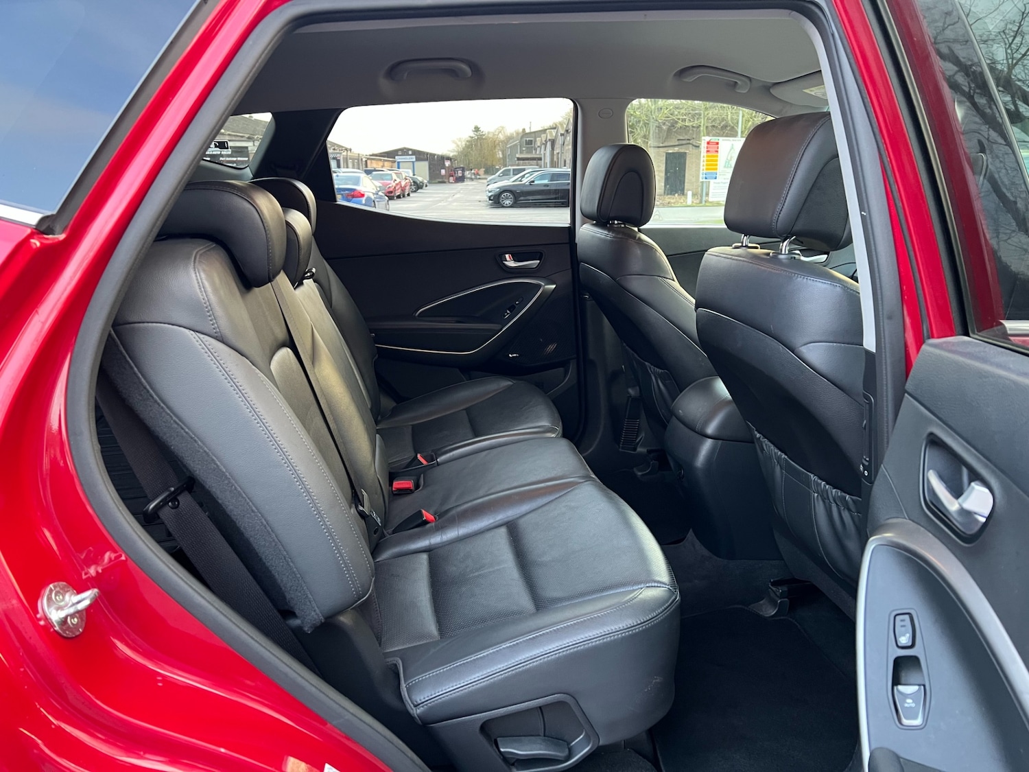 Used Hyundai Santa Fe 2018 for sale - 77300550: Photo 26