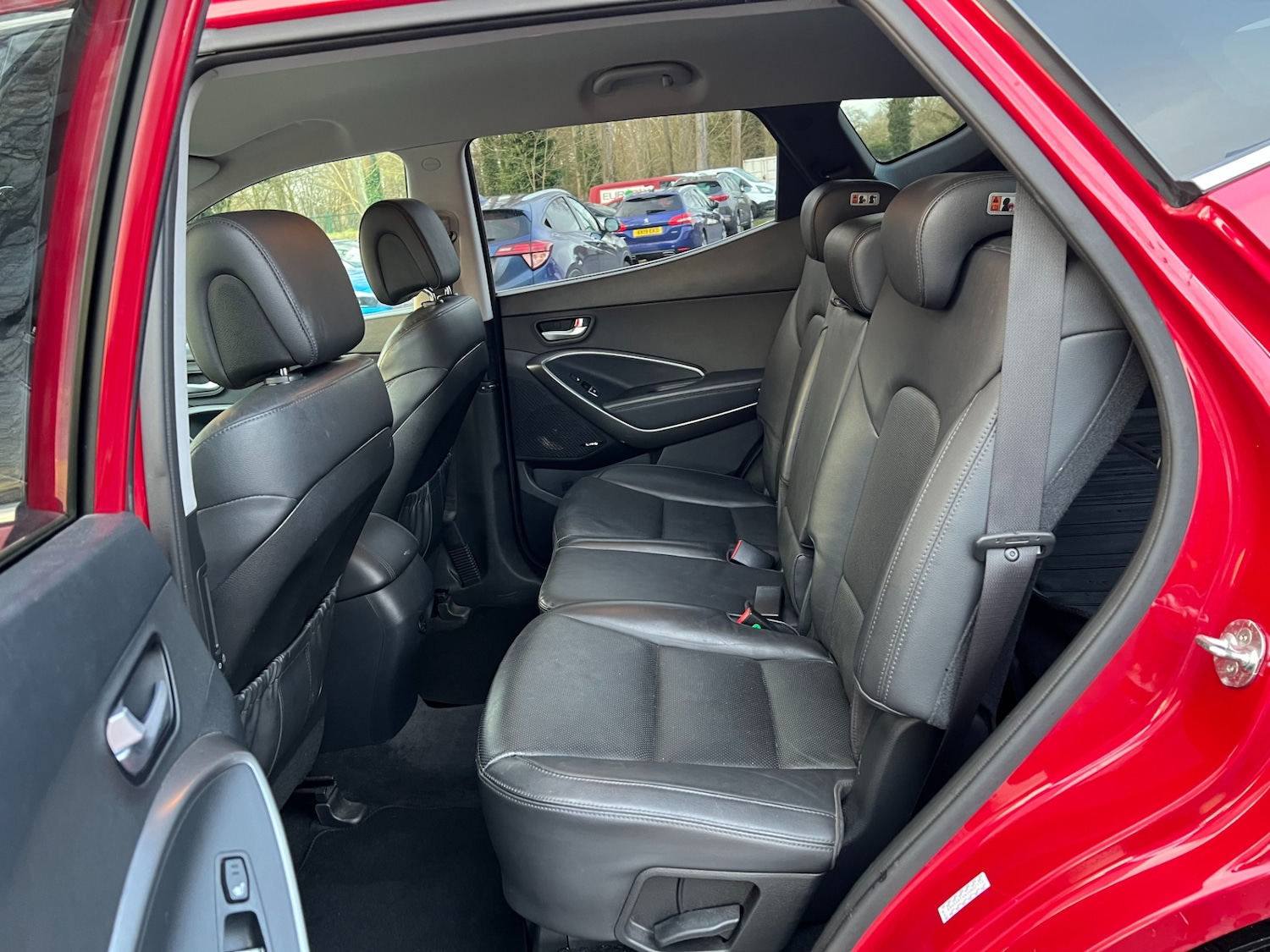 Used Hyundai Santa Fe 2018 for sale - 77300550: Photo 30