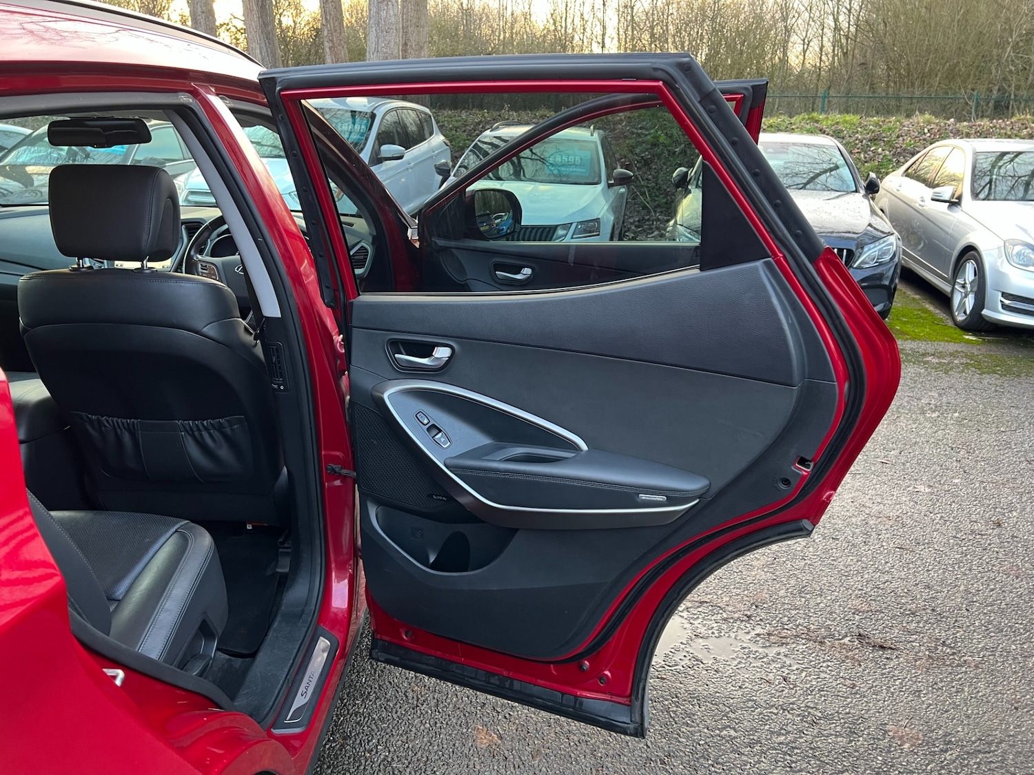 Used Hyundai Santa Fe 2018 for sale - 77300550: Photo 35