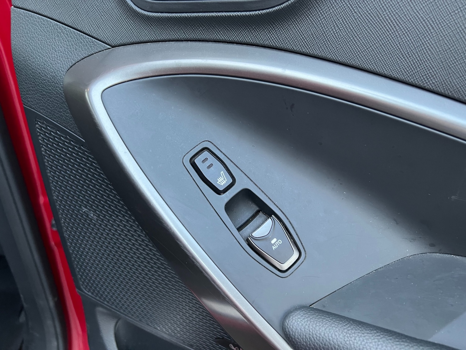 Used Hyundai Santa Fe 2018 for sale - 77300550: Photo 36