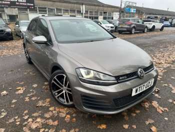 Used Volkswagen Golf 2017 for sale - 72792579: Photo