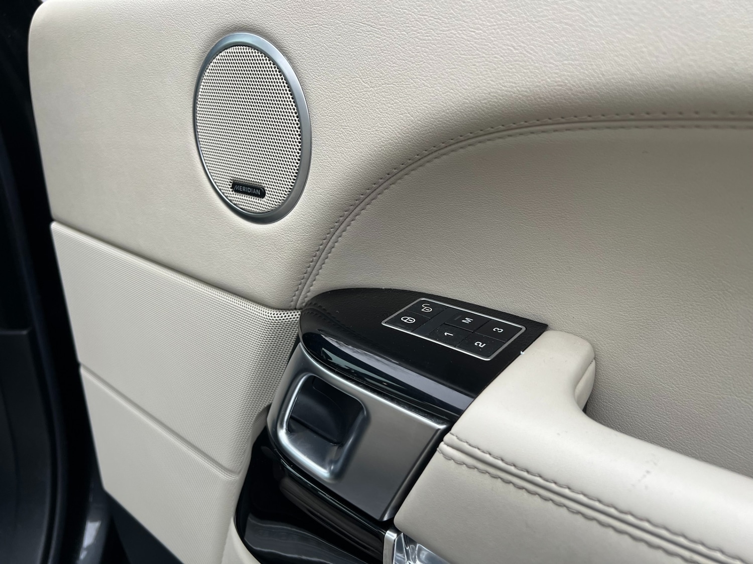 Used Land Rover Range Rover 2014 for sale - 77248174: Photo 45