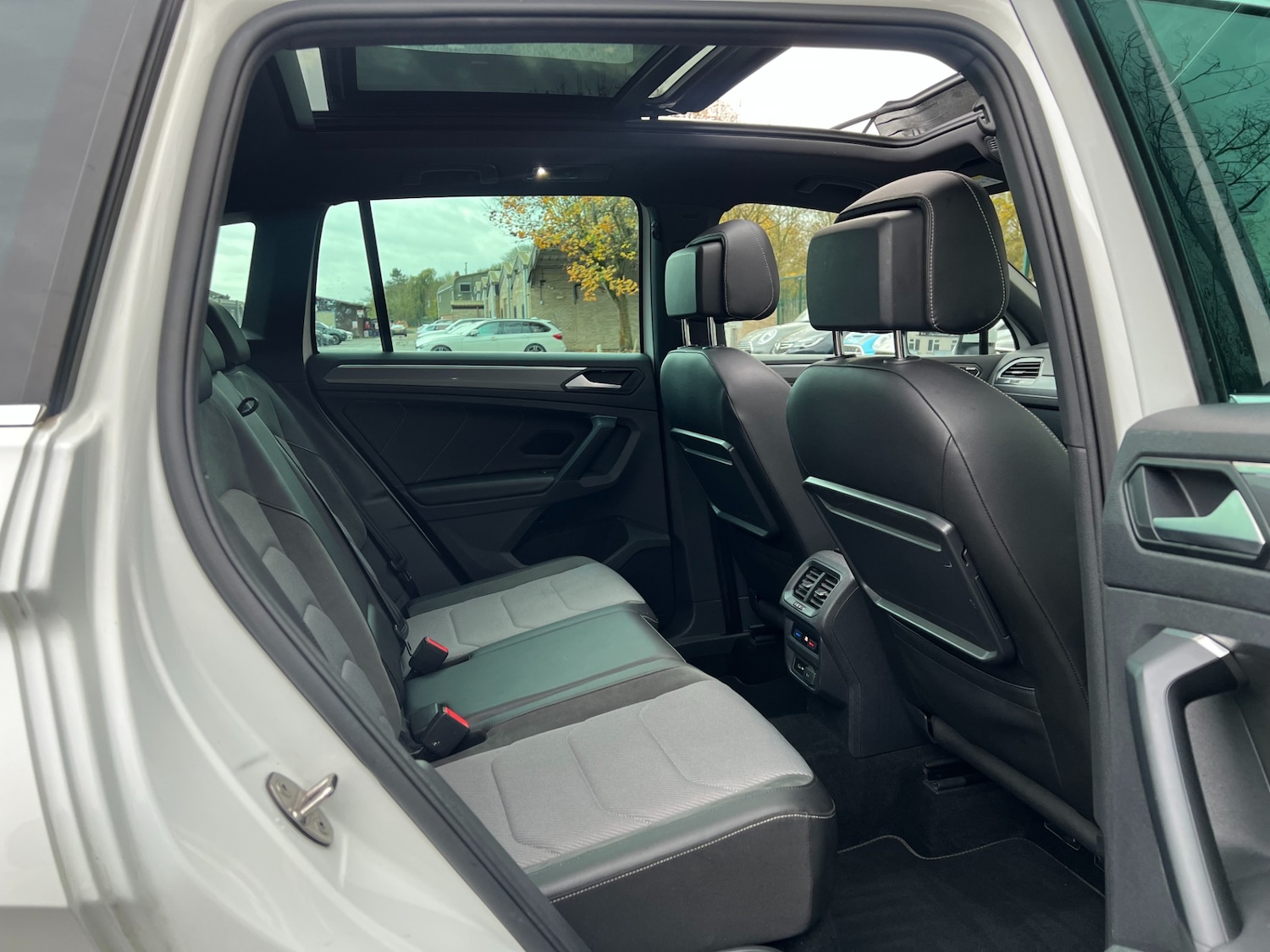 Used Volkswagen Tiguan 2019 for sale - 76544414: Photo 19