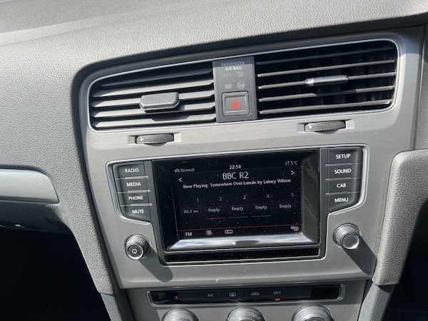 Used Volkswagen Golf 2015 for sale - 74742770: Photo 15