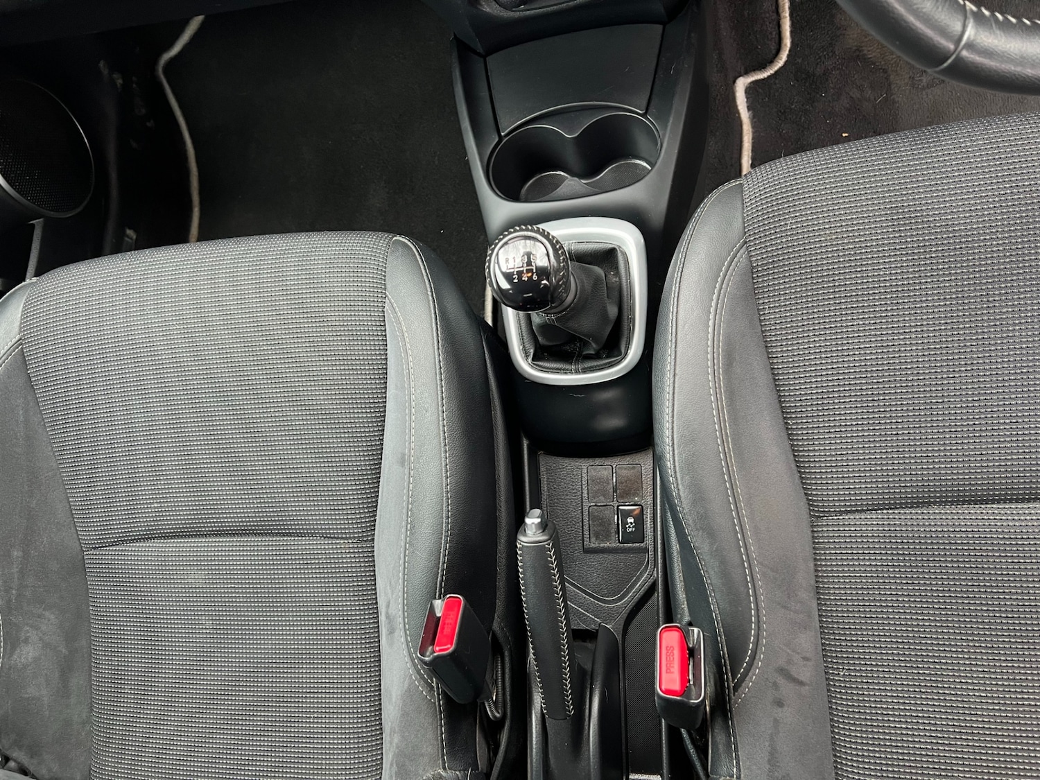 Used Toyota Yaris 2017 for sale - 77247707: Photo 20