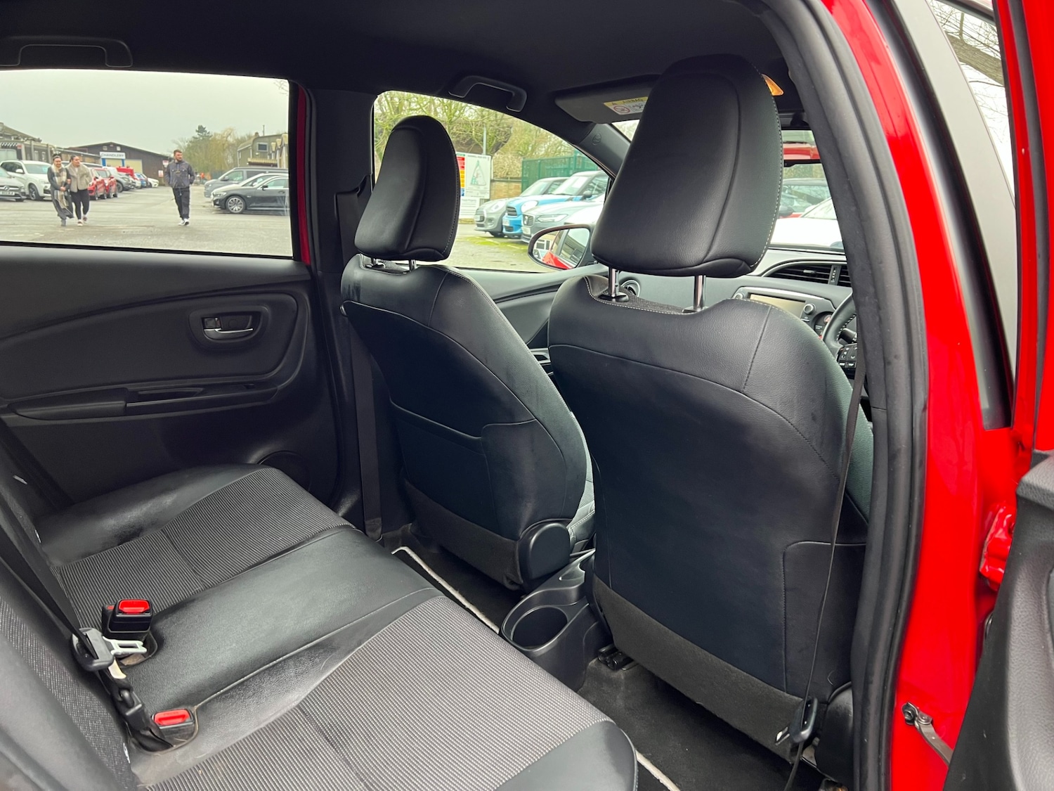 Used Toyota Yaris 2017 for sale - 77247707: Photo 26