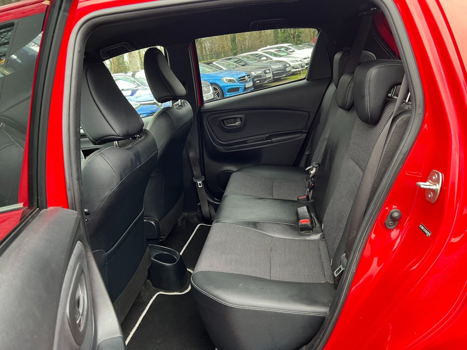 Used Toyota Yaris 2017 for sale - 77247707: Photo 29