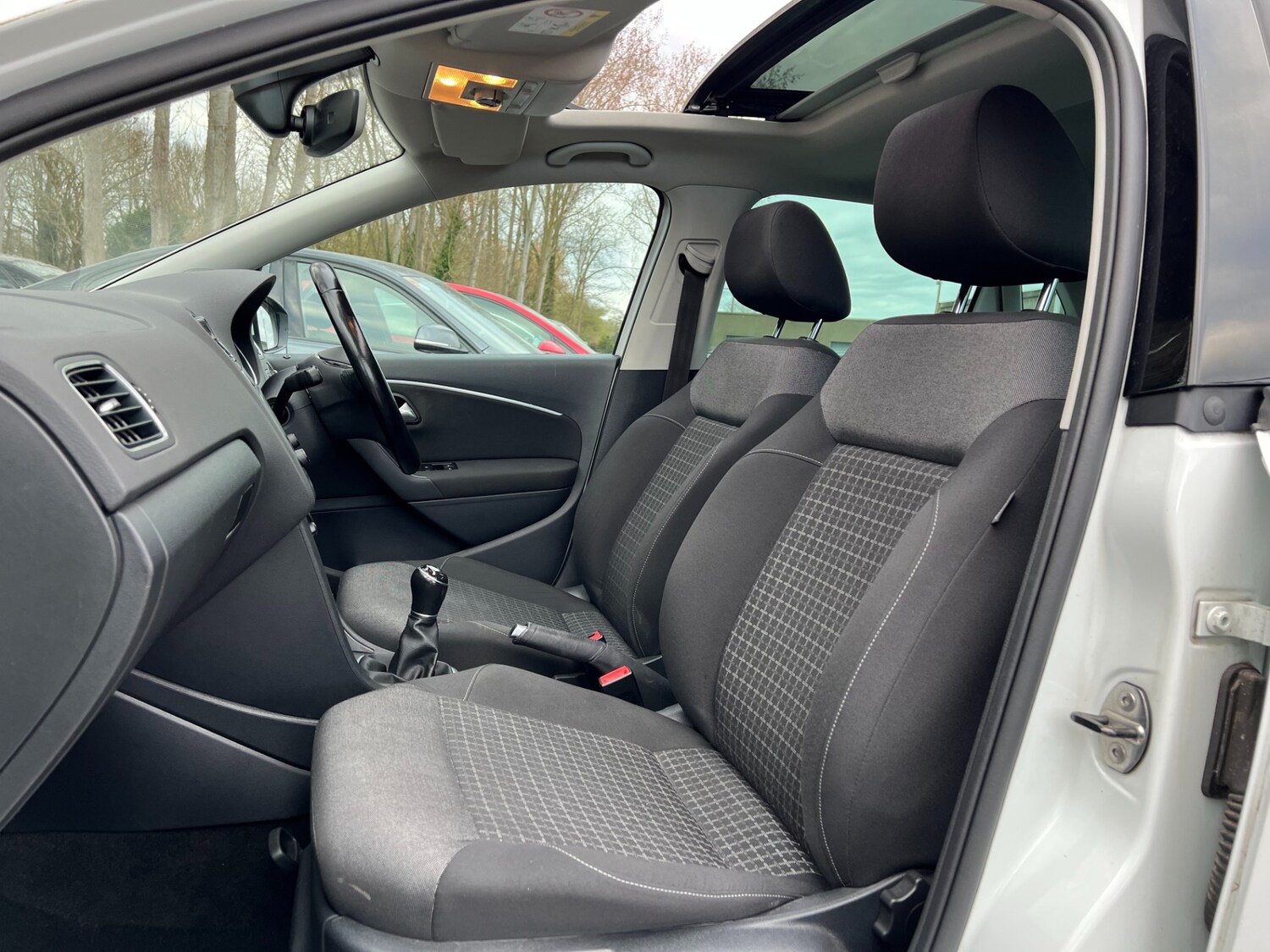 Used Volkswagen Polo 2017 for sale - 77830159: Photo 23