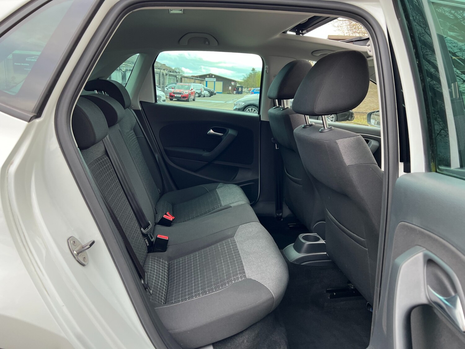 Used Volkswagen Polo 2017 for sale - 77830159: Photo 26