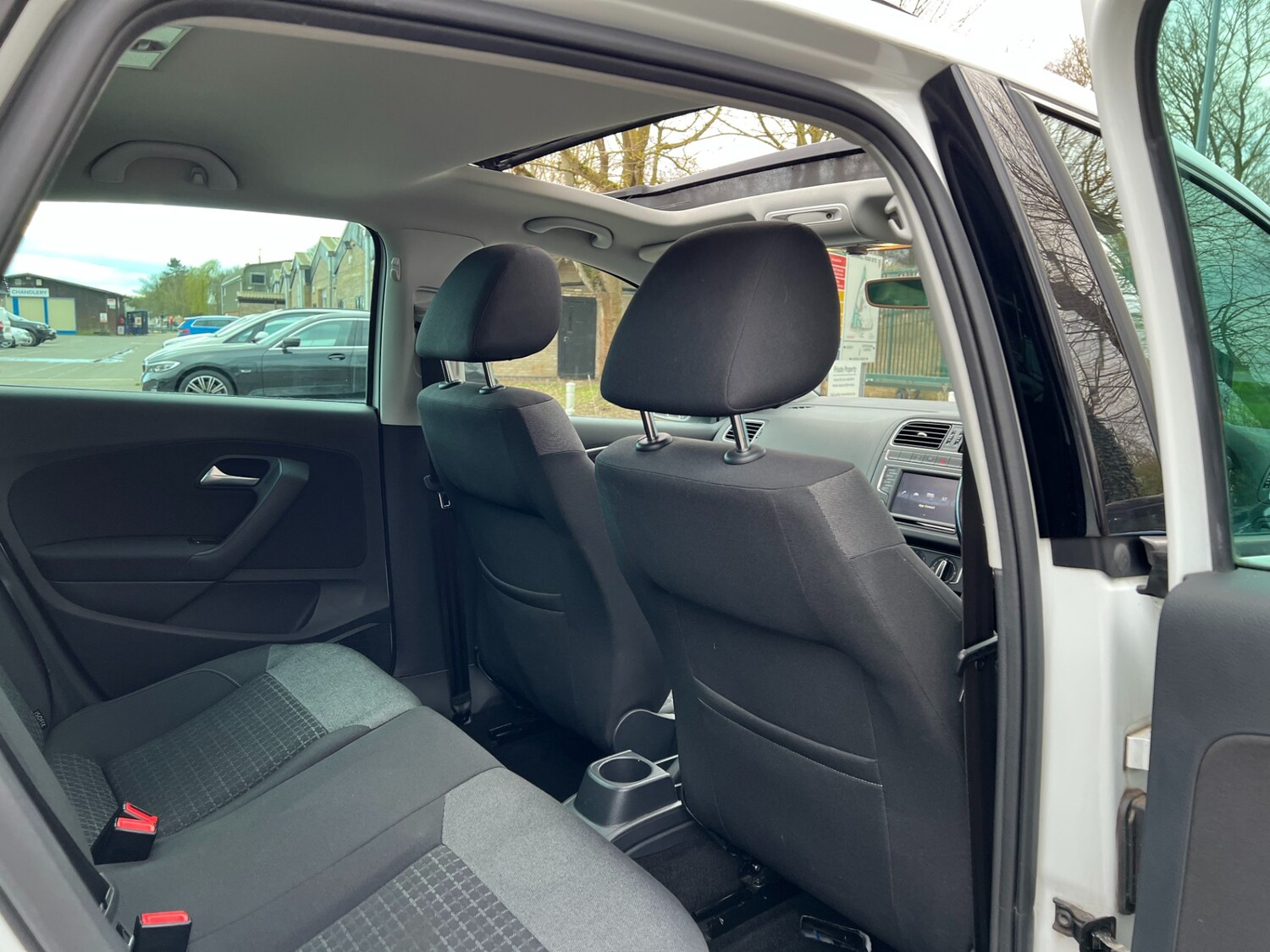 Used Volkswagen Polo 2017 for sale - 77830159: Photo 27