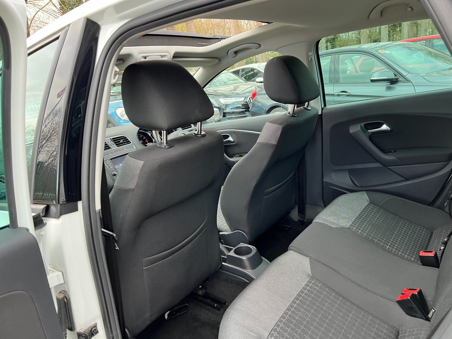 Used Volkswagen Polo 2017 for sale - 77830159: Photo 29