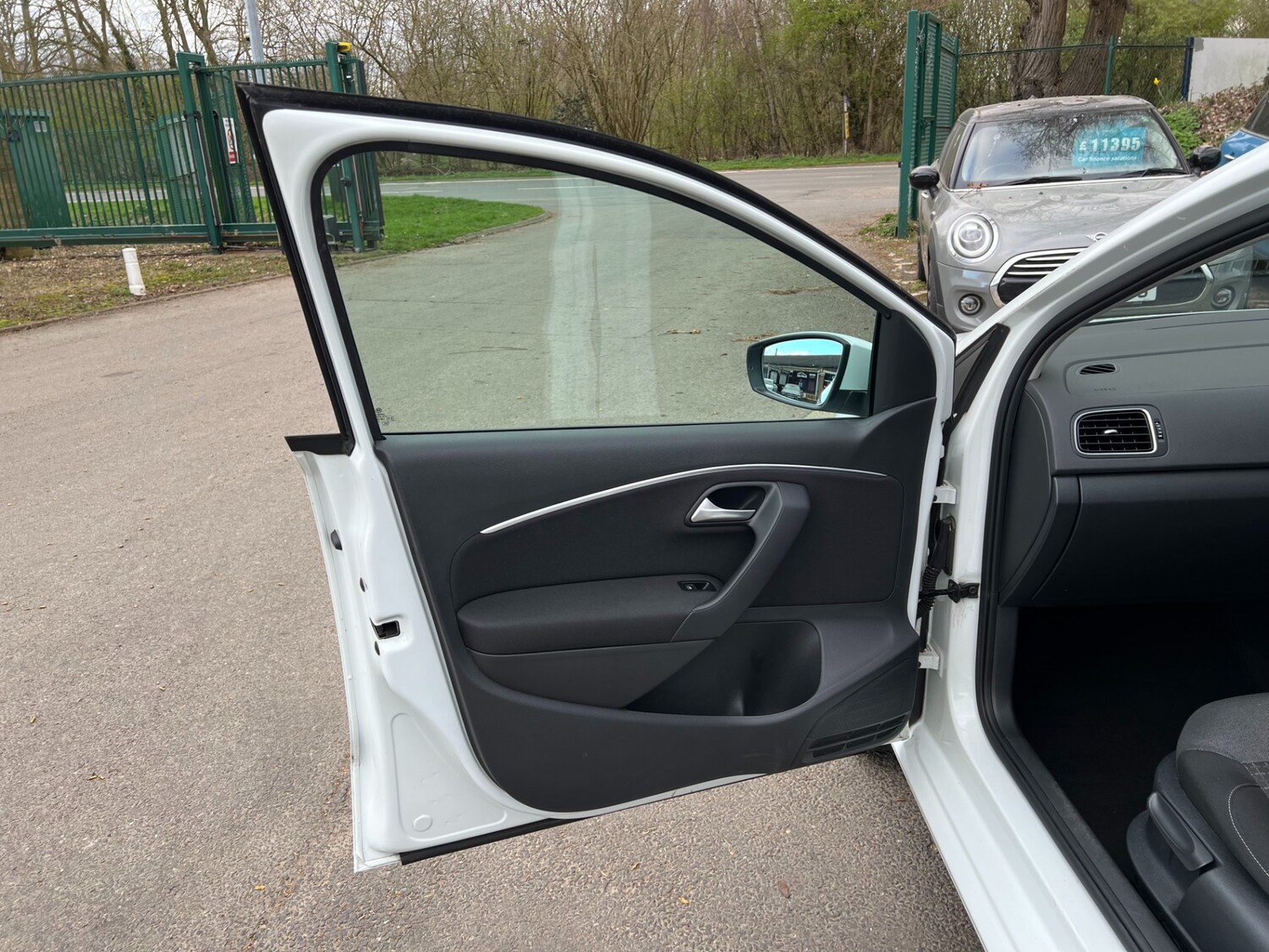 Used Volkswagen Polo 2017 for sale - 77830159: Photo 32