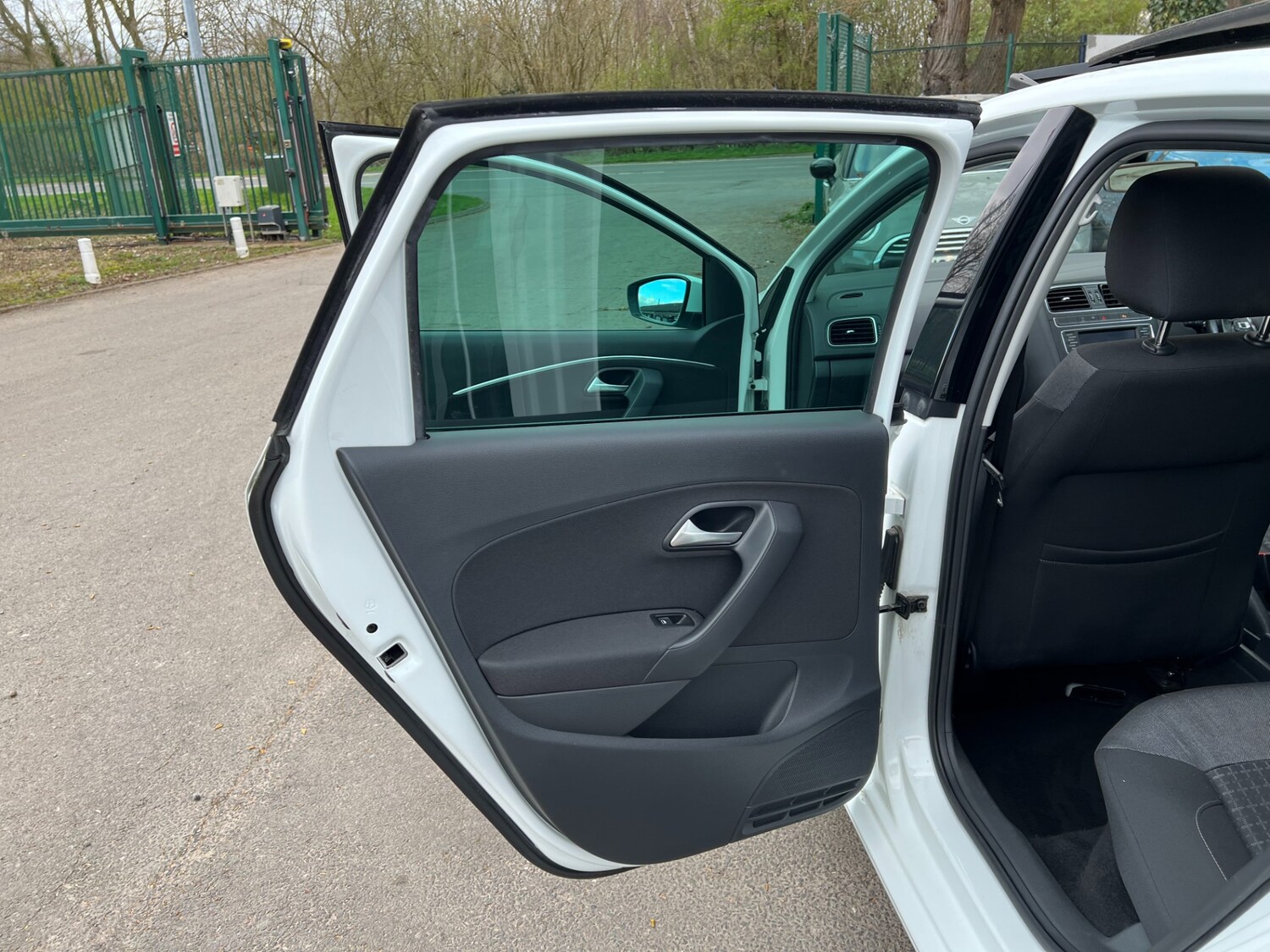 Used Volkswagen Polo 2017 for sale - 77830159: Photo 33