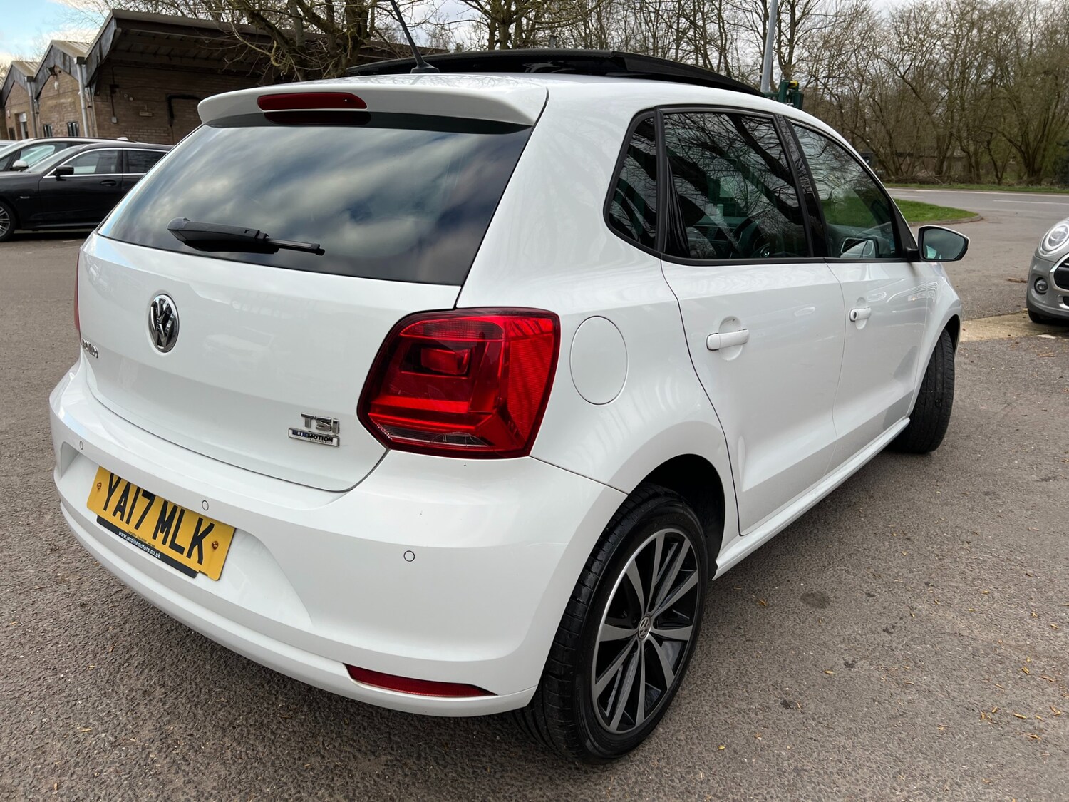 Used Volkswagen Polo 2017 for sale - 77830159: Photo 6