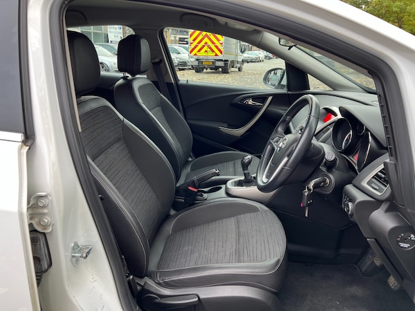Used Vauxhall Astra 2014 for sale - 76221675: Photo 17