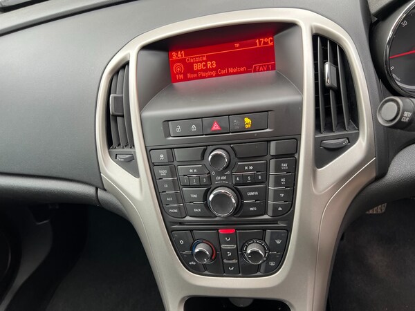 Used Vauxhall Astra 2014 for sale - 76221675: Photo 31