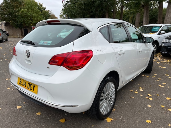 Used Vauxhall Astra 2014 for sale - 76221675: Photo 5