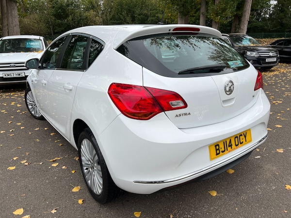 Used Vauxhall Astra 2014 for sale - 76221675: Photo 9