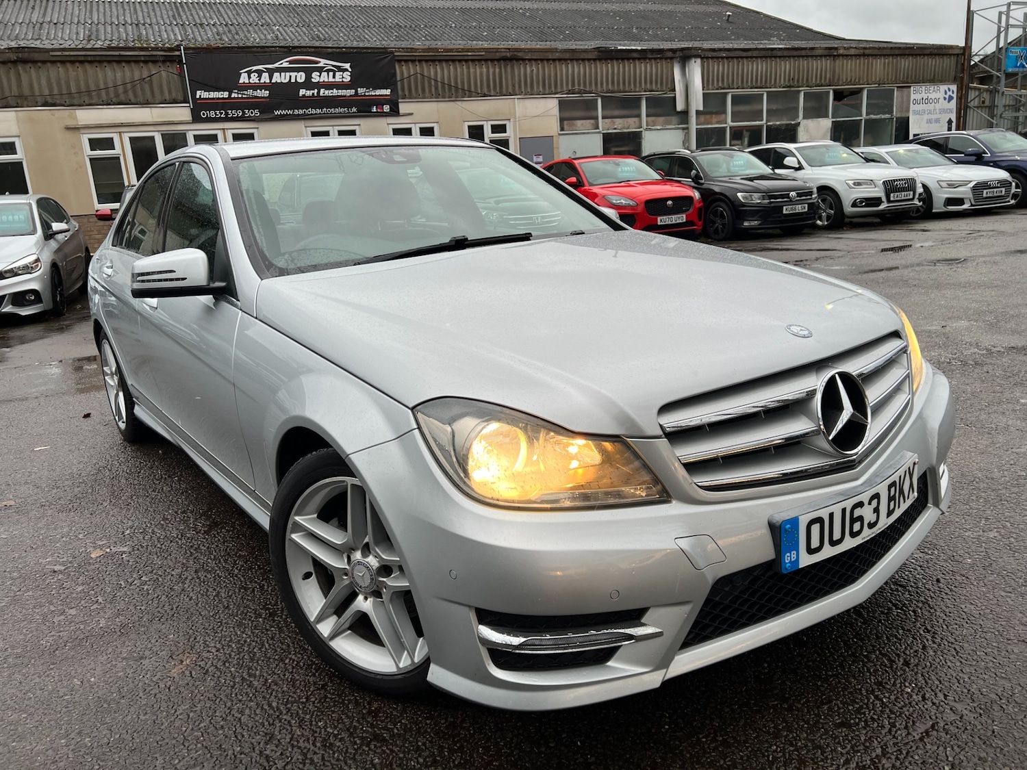 Used Mercedes-Benz C Class 2013 for sale - 77274570: Photo 1
