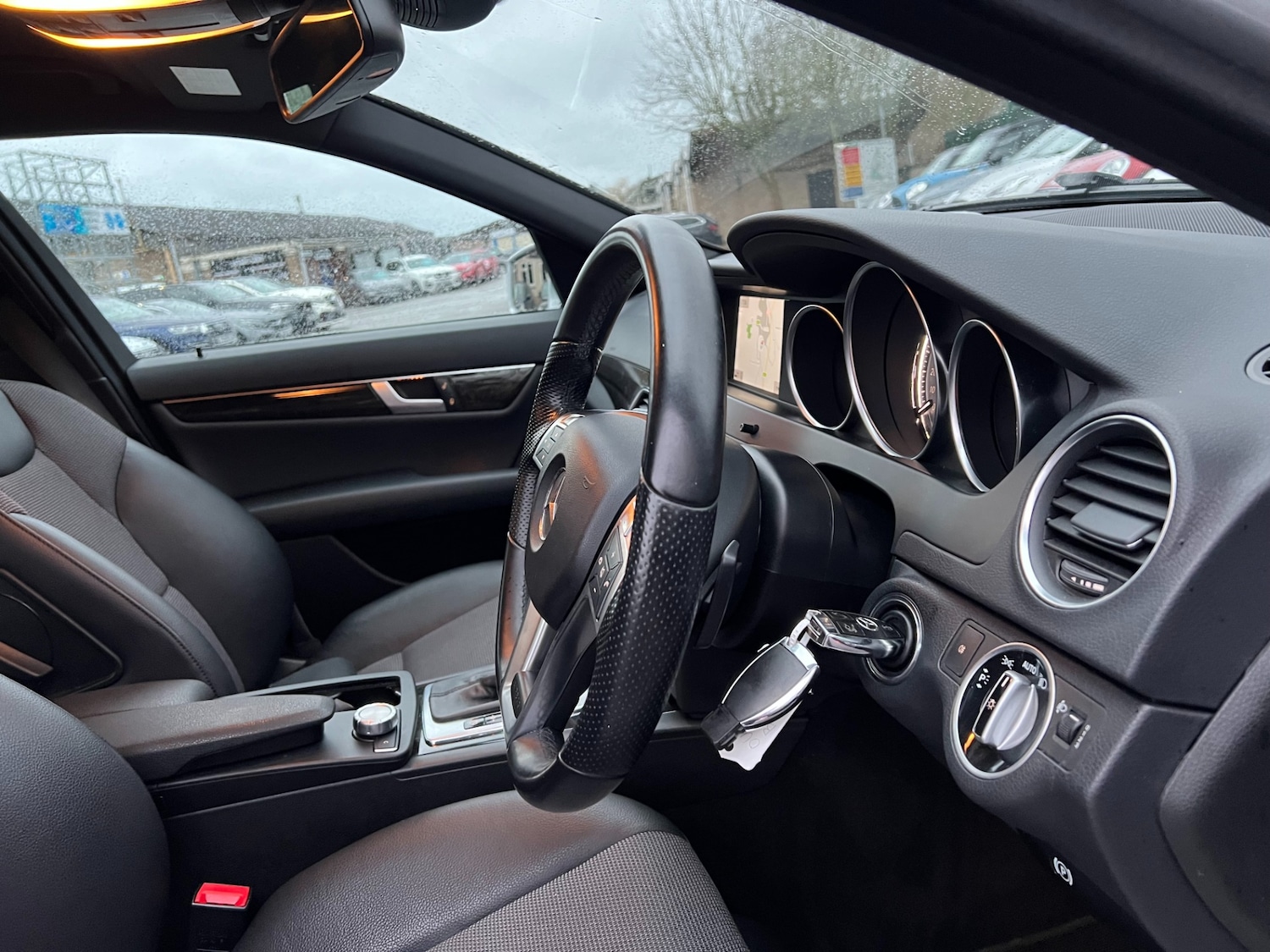 Used Mercedes-Benz C Class 2013 for sale - 77274570: Photo 16