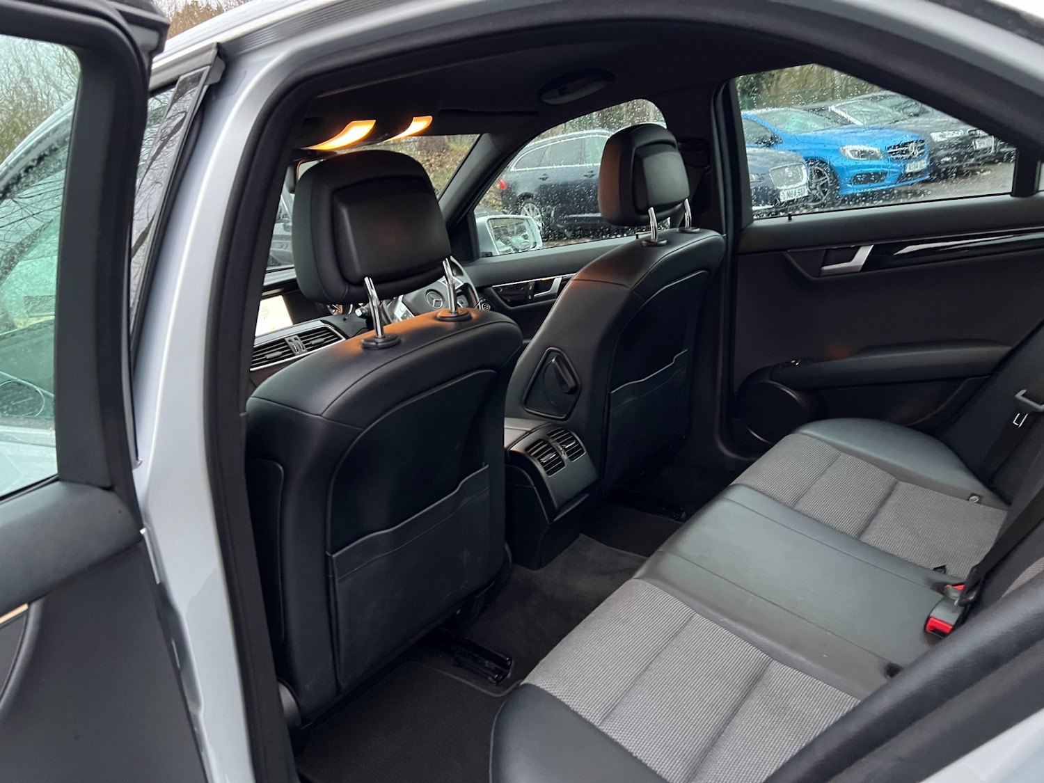 Used Mercedes-Benz C Class 2013 for sale - 77274570: Photo 28