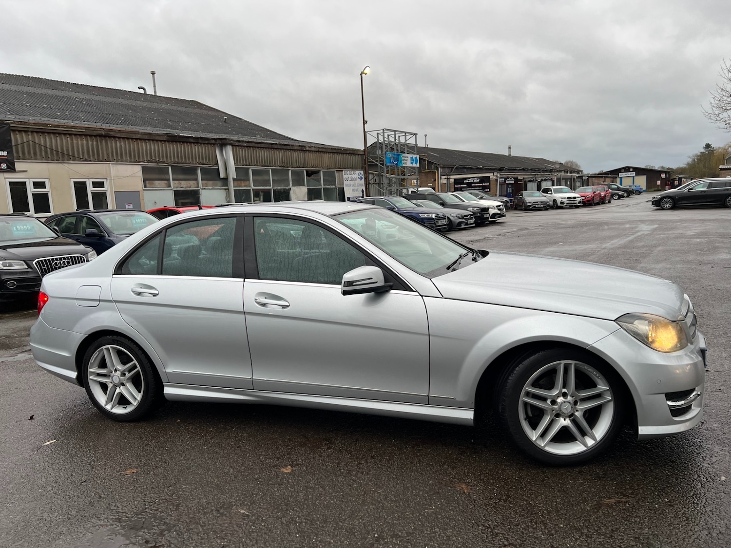 Used Mercedes-Benz C Class 2013 for sale - 77274570: Photo 4