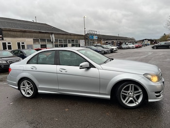 Used Mercedes-Benz C Class 2013 for sale - 77274570: Photo