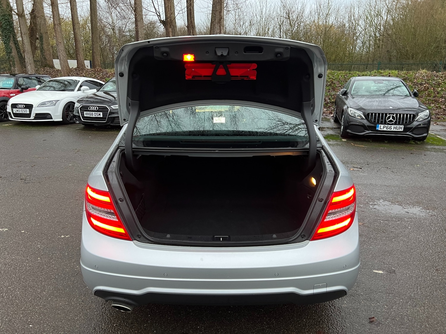 Used Mercedes-Benz C Class 2013 for sale - 77274570: Photo 7