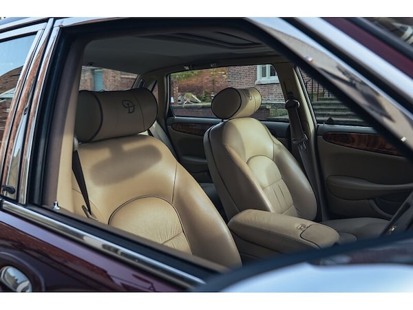 Used Daimler Super Eight for sale - 73784391: Photo 11