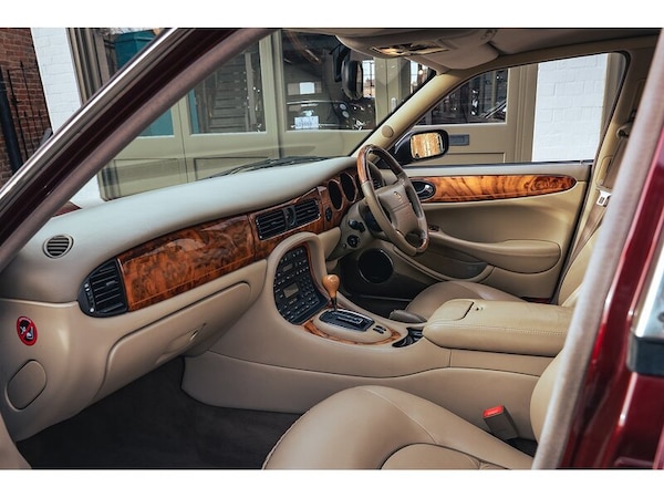Used Daimler Super Eight for sale - 73784391: Photo 13