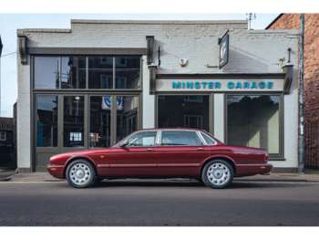 Used Daimler Super Eight 1998 for sale - 73784391: Photo