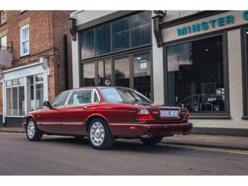 Used Daimler Super Eight 1998 for sale - 73784391: Photo