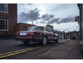 Used Daimler Super Eight 1998 for sale - 73784391: Photo