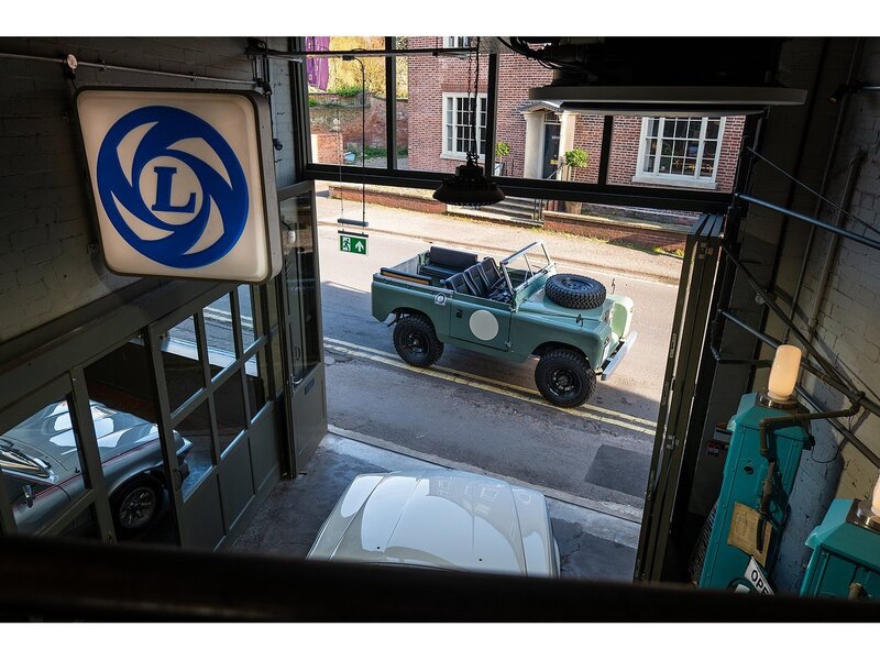 Used Land Rover Series II 1969 for sale - 78182195: Photo 2