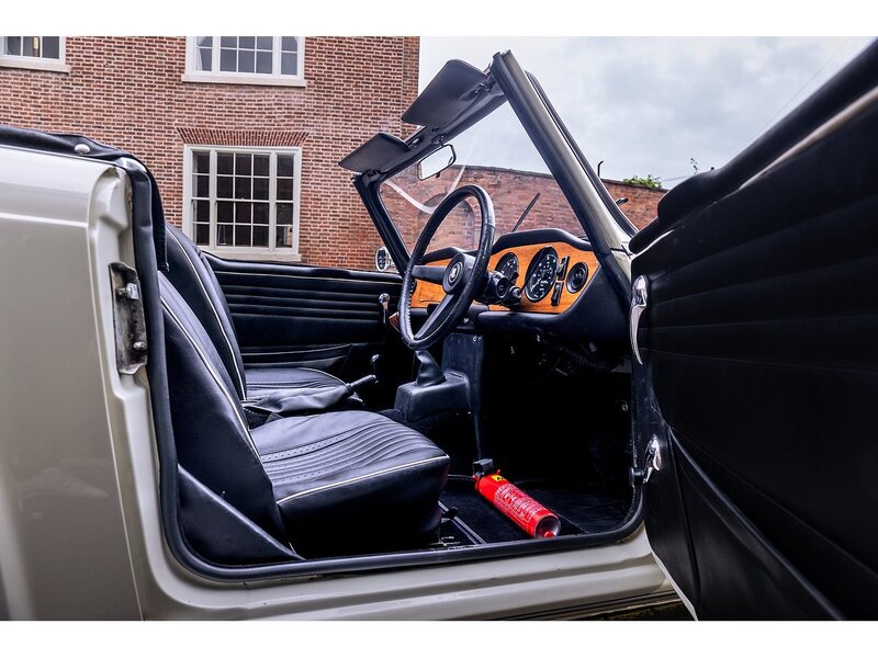 Used Triumph TR5 1968 for sale - 76439461: Photo 15