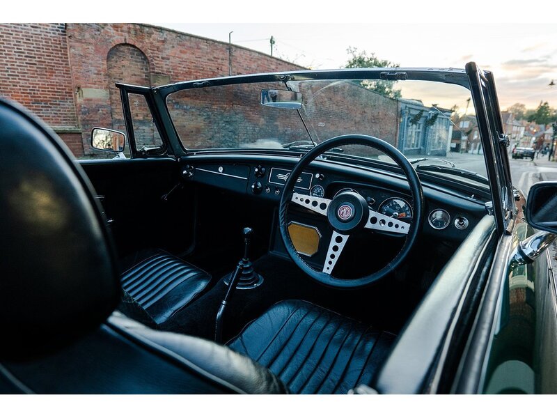 Used MG MGB 1970 for sale - 77135585: Photo 3