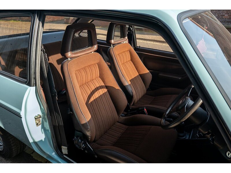 Used Ford Escort for sale - 78163265: Photo 3