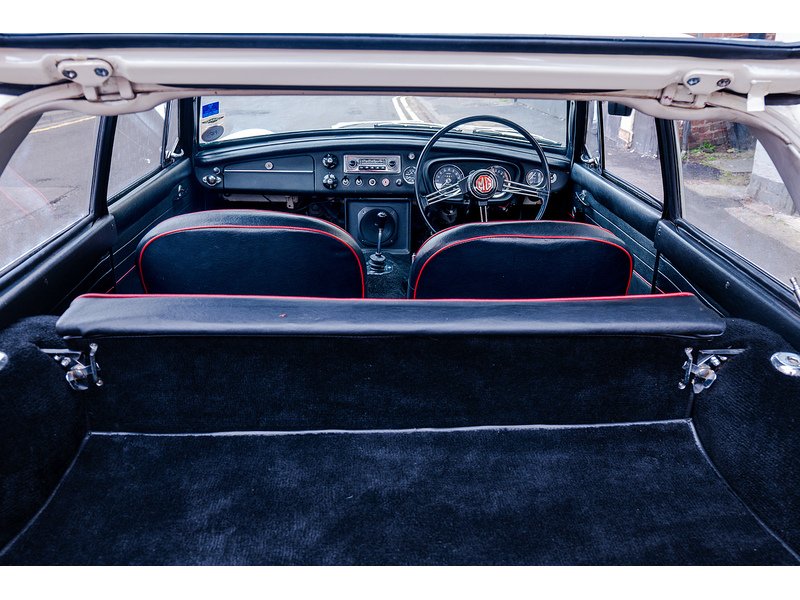 Used MG MGB GT 1967 for sale - 78065082: Photo 22