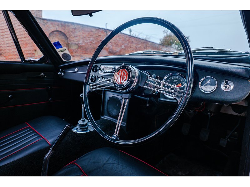 Used MG MGB GT 1967 for sale - 78065082: Photo 3