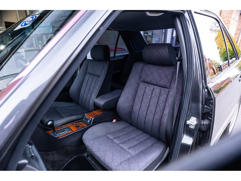 Used Mercedes-Benz E Class 2016 for sale - 76320065: Photo 19