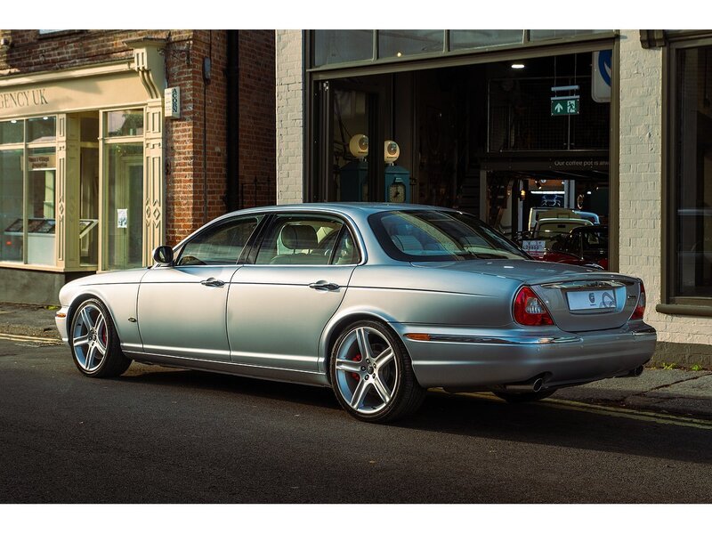 Used Jaguar XJ 2025 for sale - 76292175: Photo 10