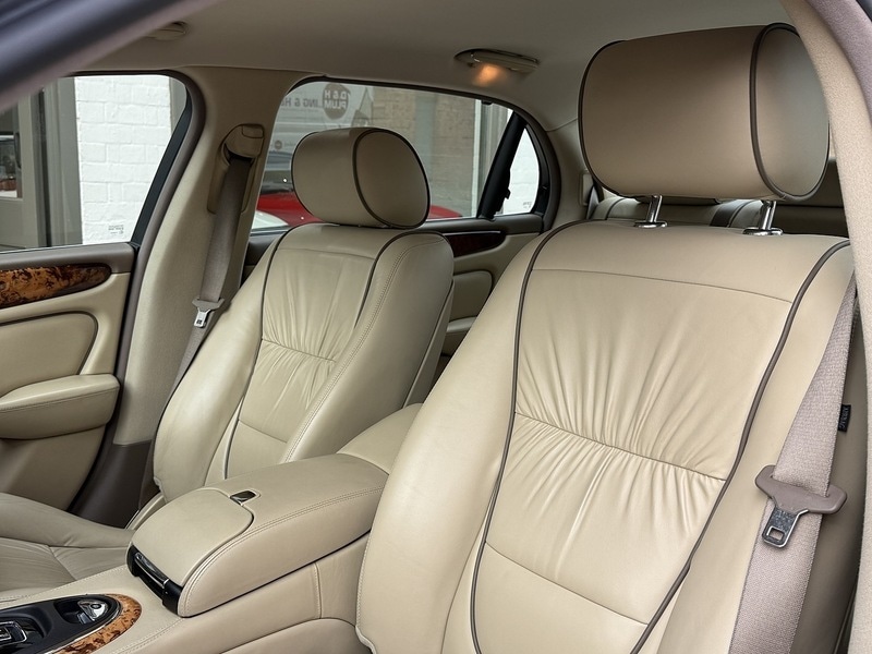 Used Jaguar XJ 2025 for sale - 76292175: Photo 26