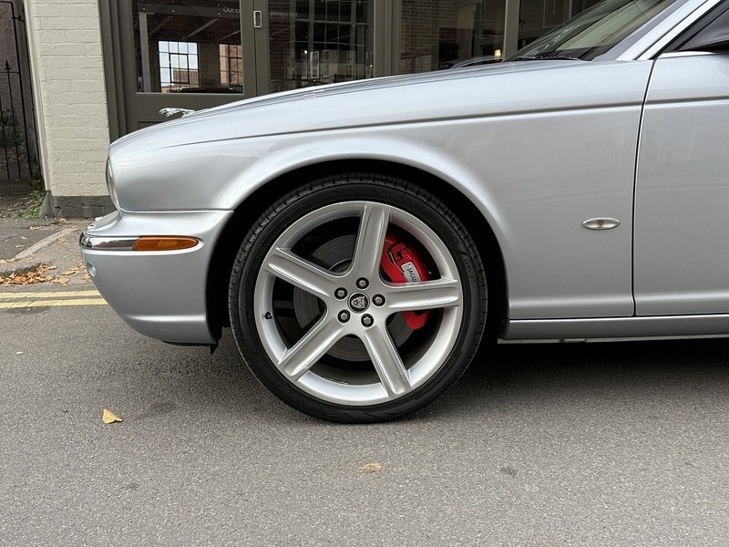 Used Jaguar XJ 2025 for sale - 76292175: Photo 6