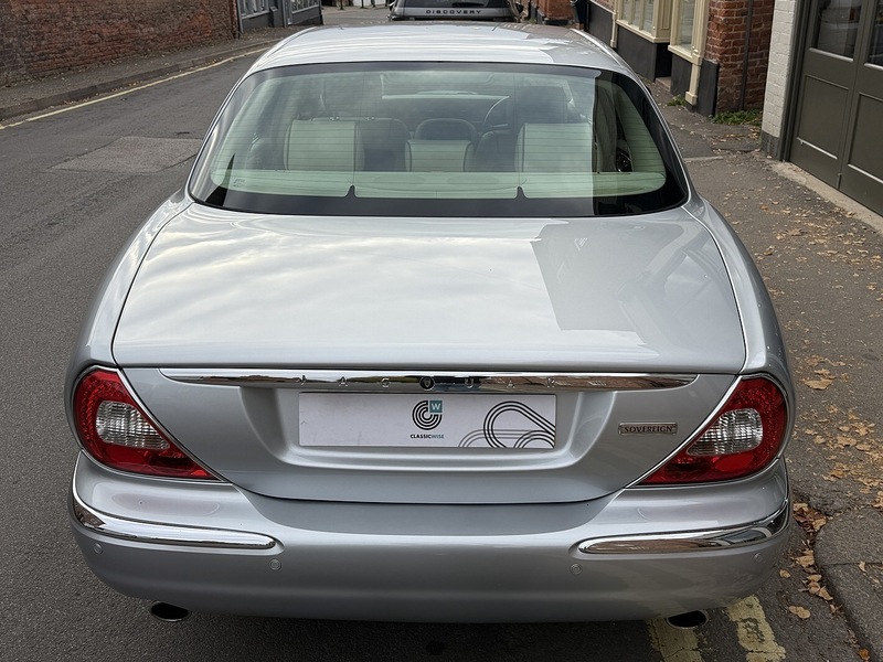 Used Jaguar XJ 2025 for sale - 76292175: Photo 8