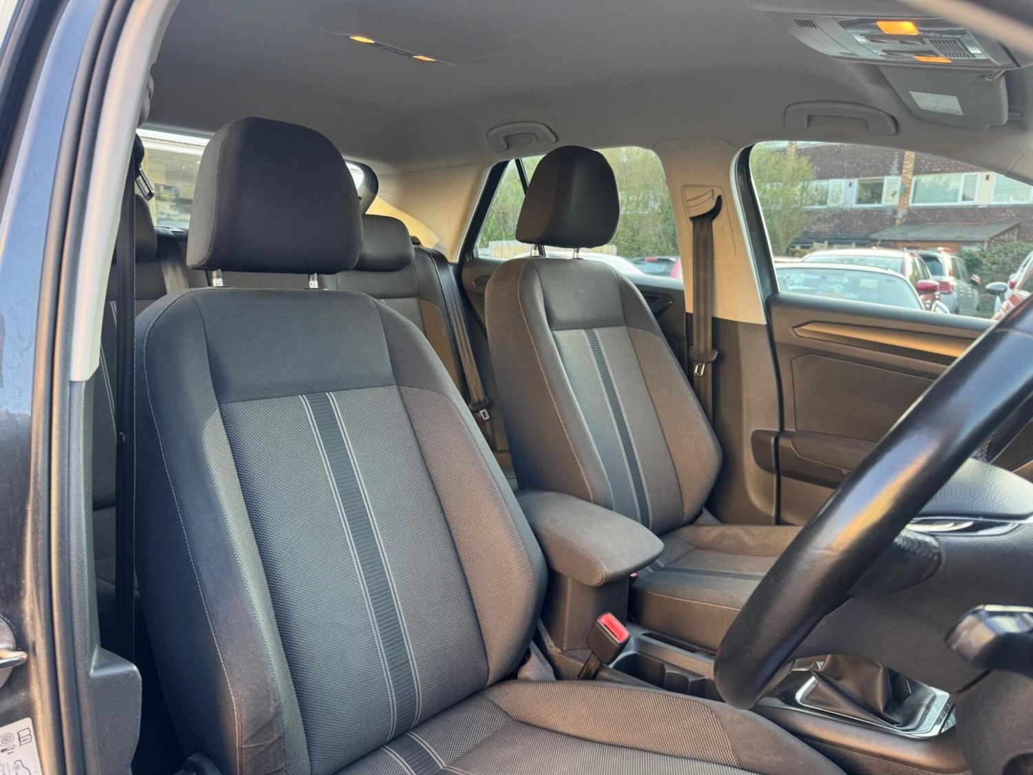 Used Volkswagen T-Roc 2018 for sale - 77959101: Photo 14