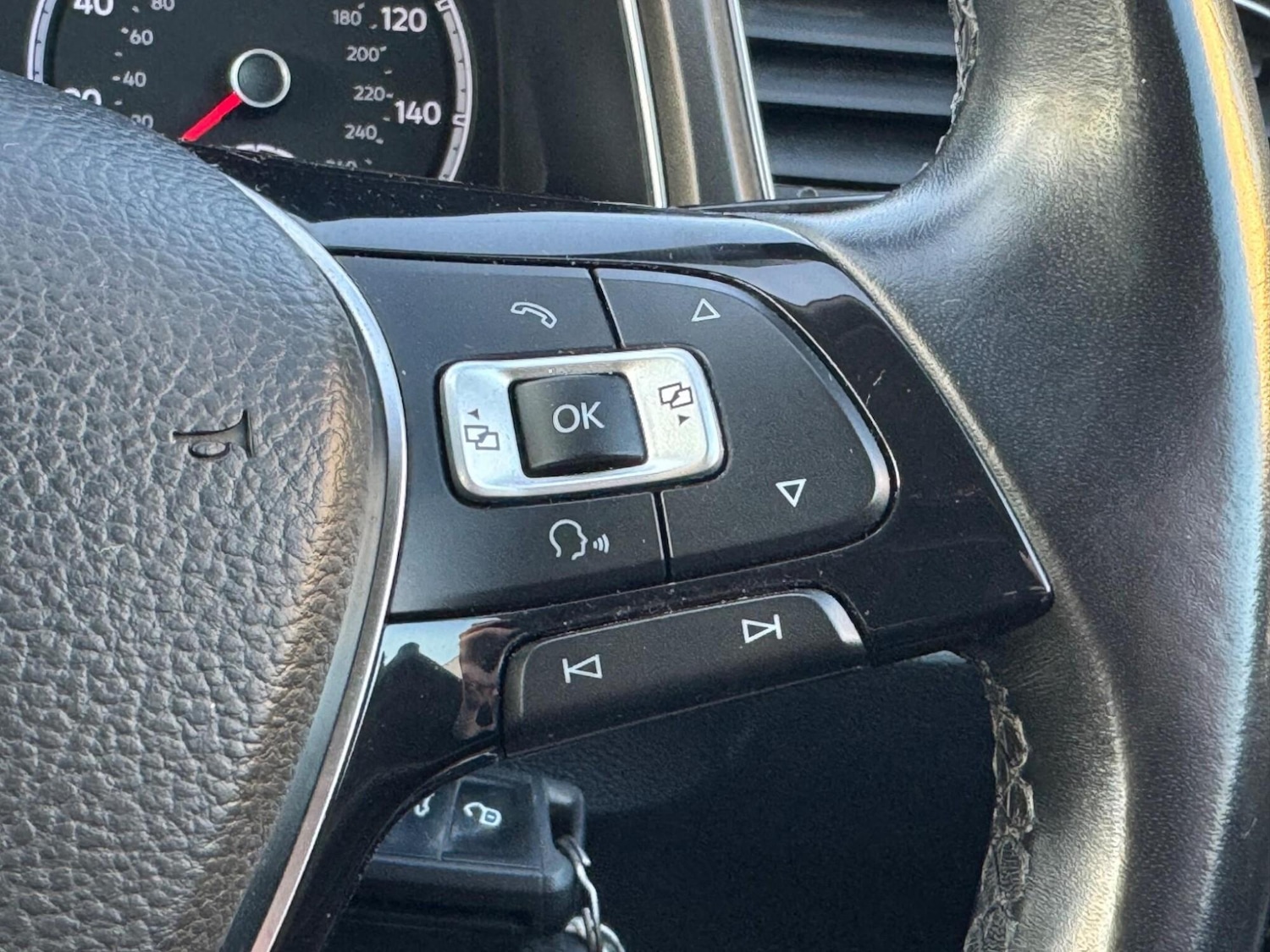 Used Volkswagen T-Roc 2018 for sale - 77959101: Photo 19