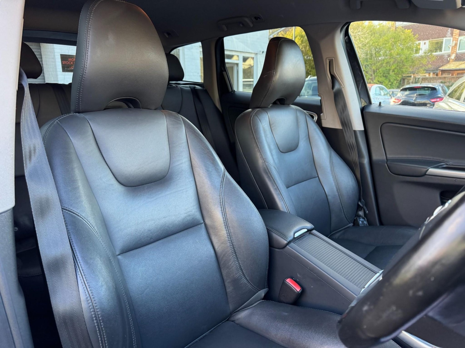 Used Volvo XC60 2015 for sale - 76739197: Photo 18