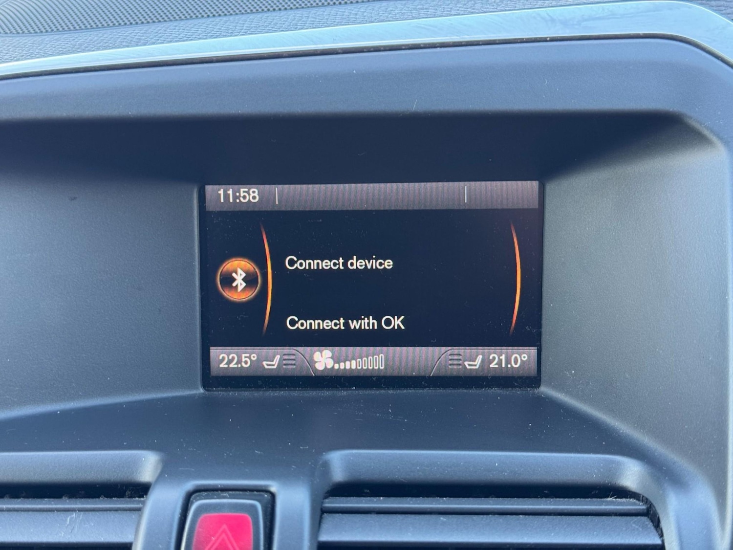 Used Volvo XC60 2015 for sale - 76739197: Photo 29